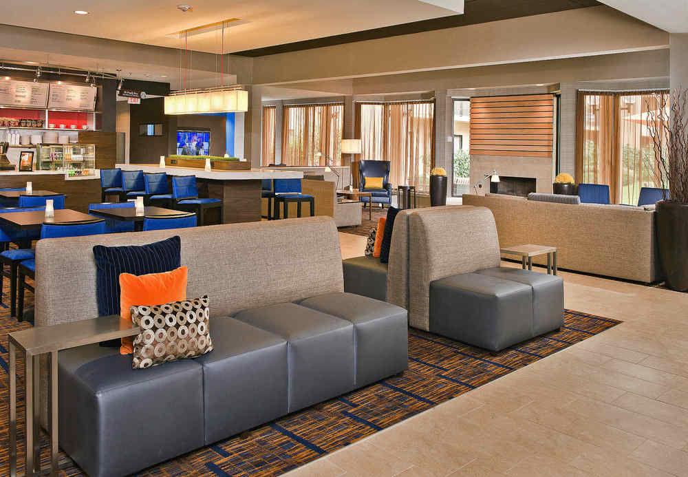 Courtyard By Marriott Mahwah Hotel Екстериор снимка