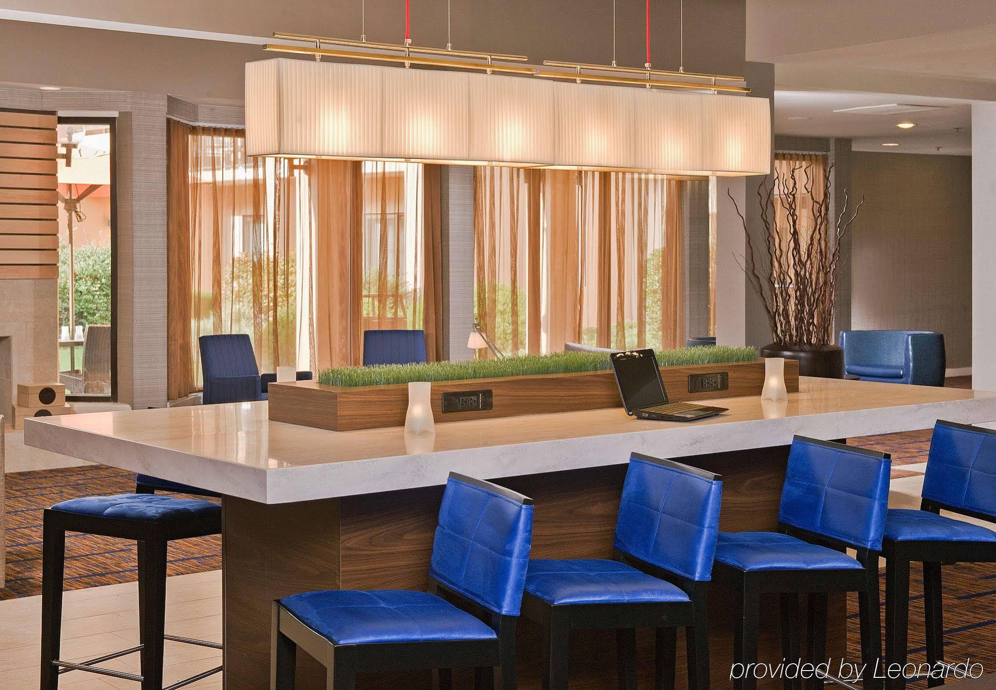 Courtyard By Marriott Mahwah Hotel Екстериор снимка
