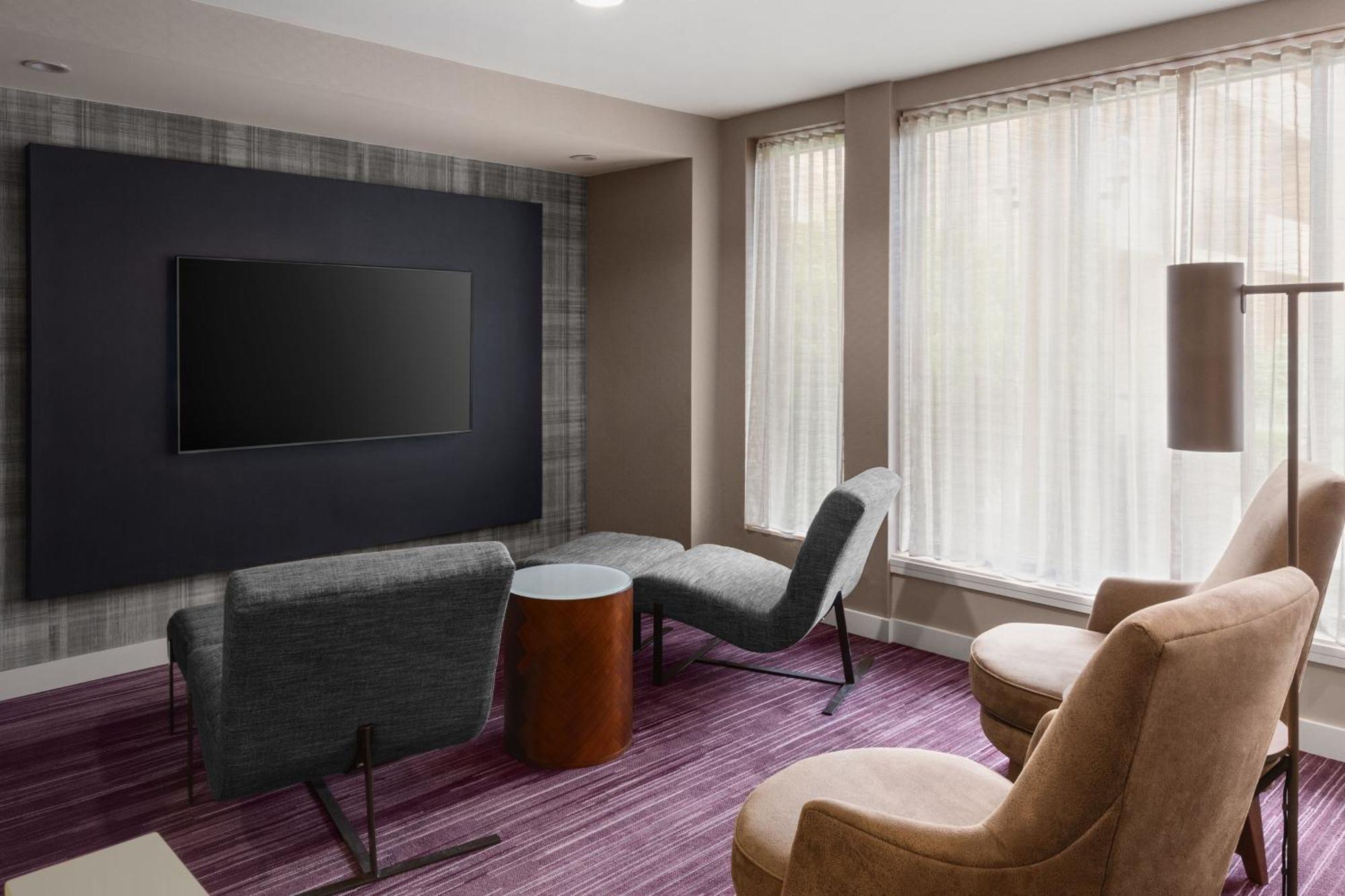 Courtyard By Marriott Mahwah Hotel Екстериор снимка